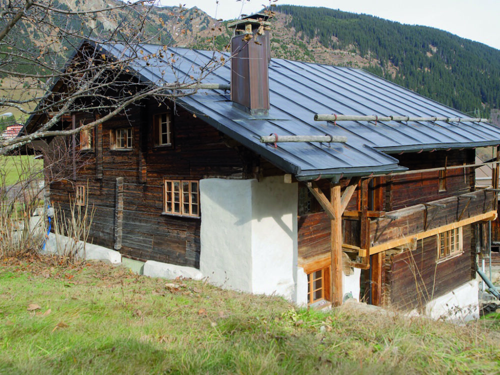 Walserhaus, Surrein/Sedrun, GR Nachbau der einfachverglasten Vorfenster